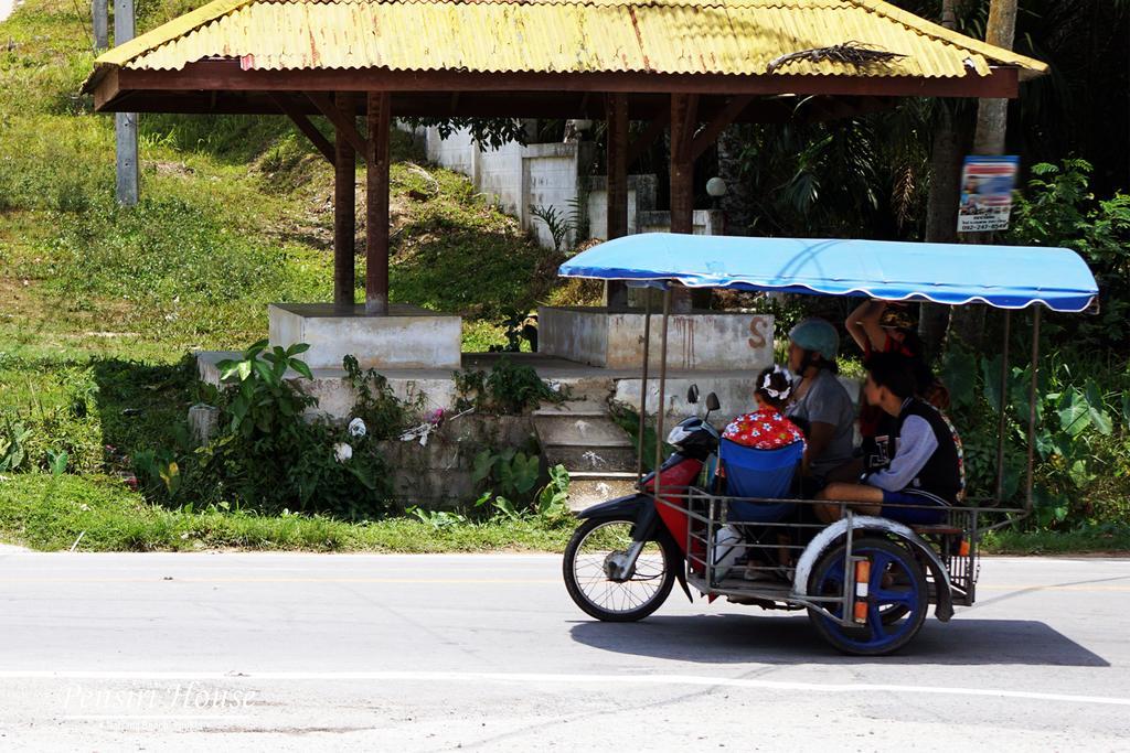 Pensiri House - Sha Extra Gasthof Nai Yang Beach