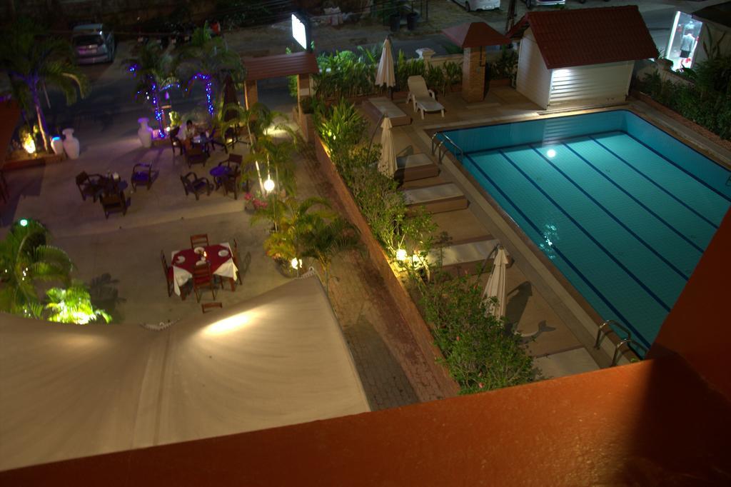 Hotel Sweet Surin Beach (Phuket)