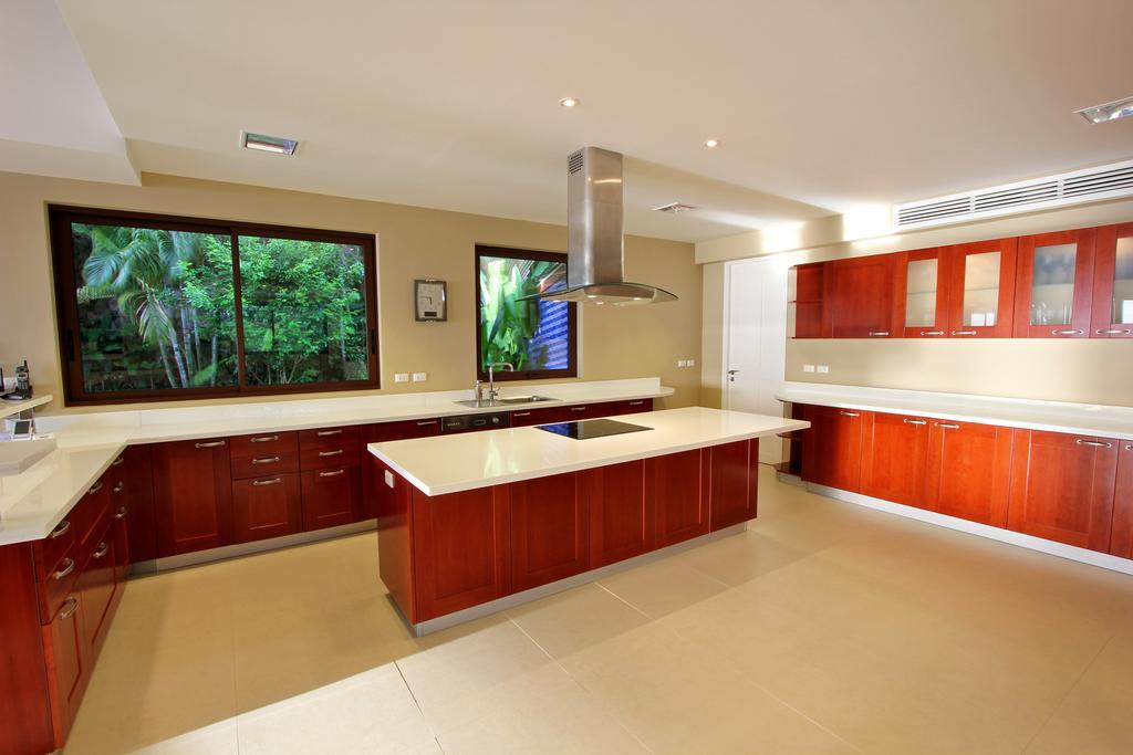 Vanda Villa