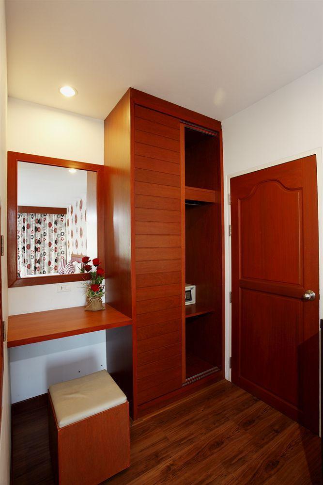 B-bossa Apartment Patong