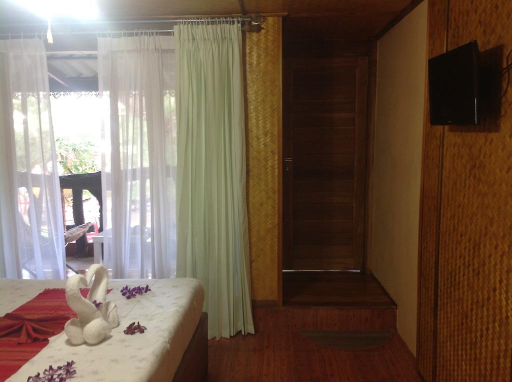 Ruan Mai Naiyang Beach Resort Resort