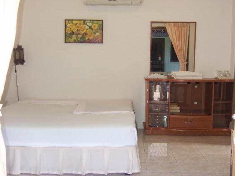 Naiyang Hotel Nai Yang Beach