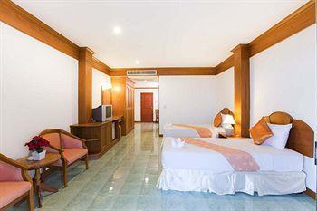 Jiraporn Hill Hotel 3*
