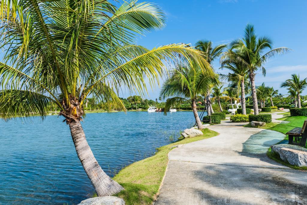 Chalong Miracle Lakeview Aparthotel Phuket