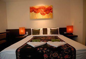 Baan Suwantawe Hotel