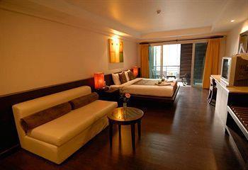Baan Suwantawe 3* Phuket