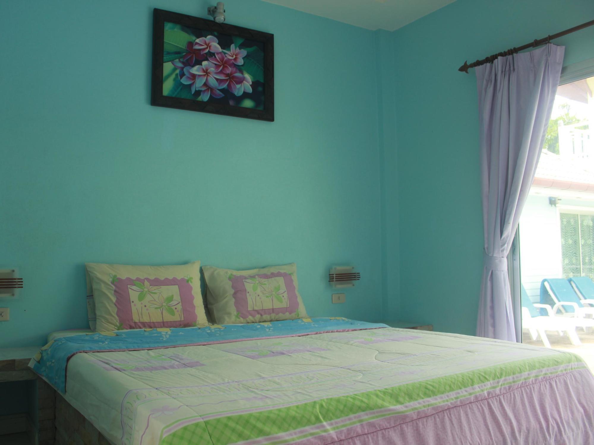 Hotel Baan Chaylay Phuket