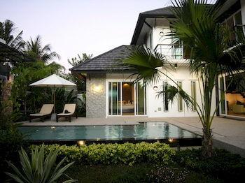 Suriya Som Bang Tao Beach (Phuket)