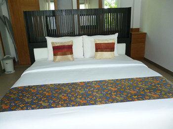 Suriya Som Villa