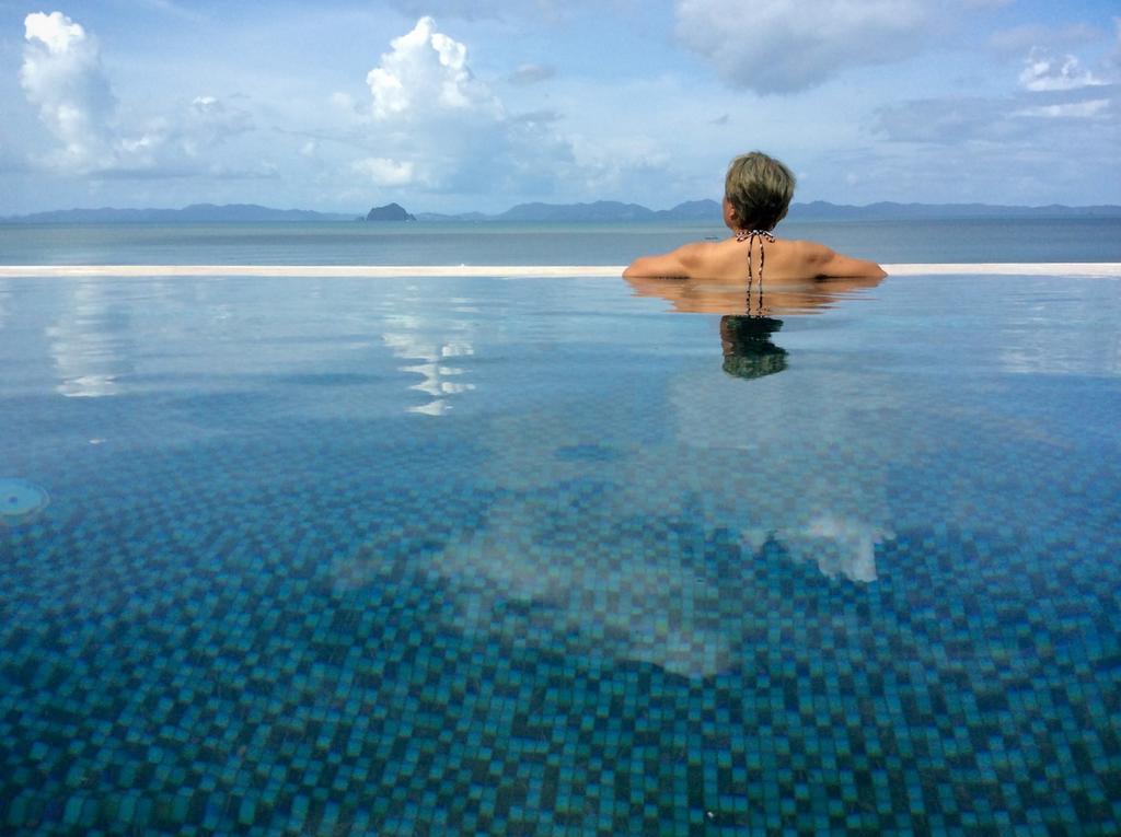 Casa Cliff Sur Mare Pool Villa Phuket