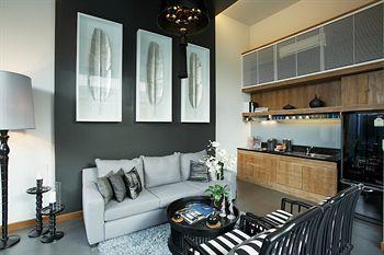 Hotel Wings By Two