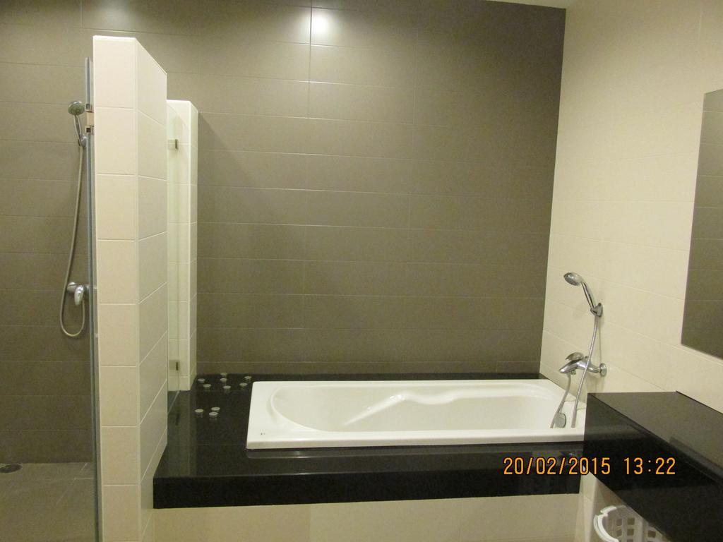 Apartamento Karon Hill Phuket