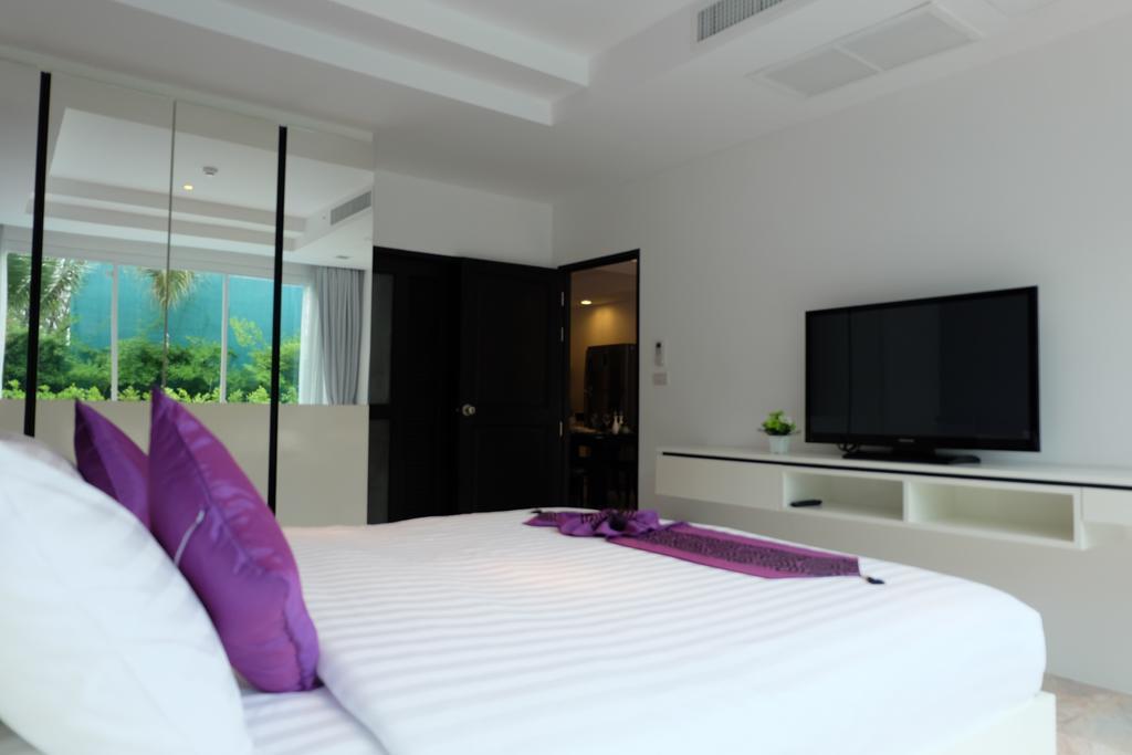 Phuket Seaview Resotel Aparthotel