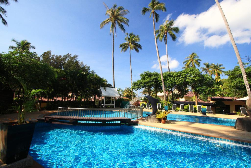 Seasons Naiharn Phuket Hotel Nai Harn