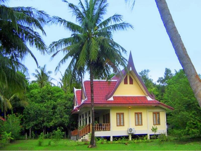 Resort Palm Village