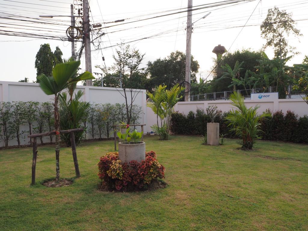 Jjw House