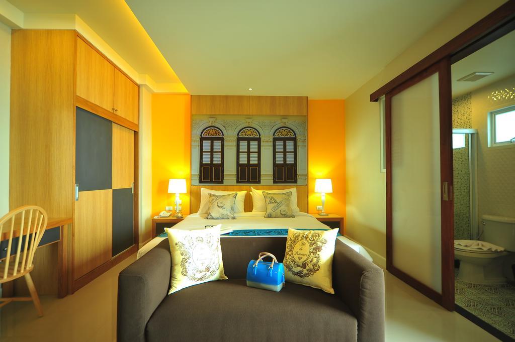 Ratana Rassada, Town- Sha Extra Phuket
