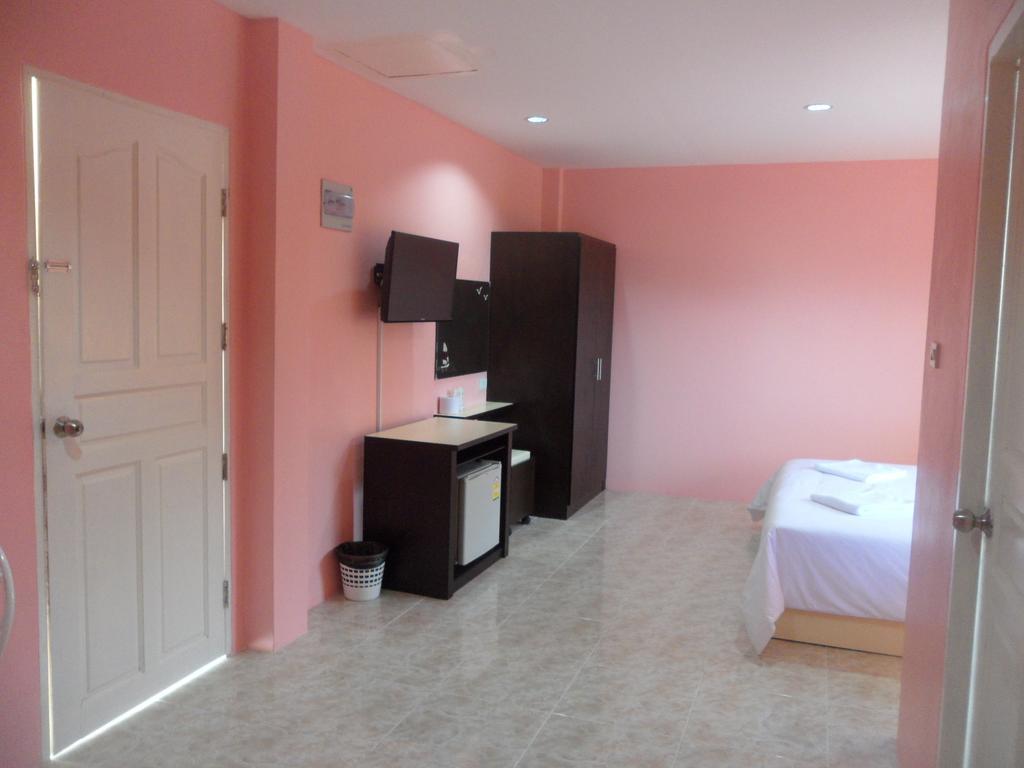 Apartment Pranee Mansion Airport Ban Bo Han