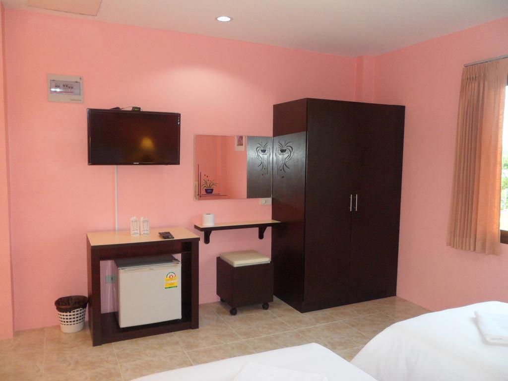 Apartment Pranee Mansion Airport