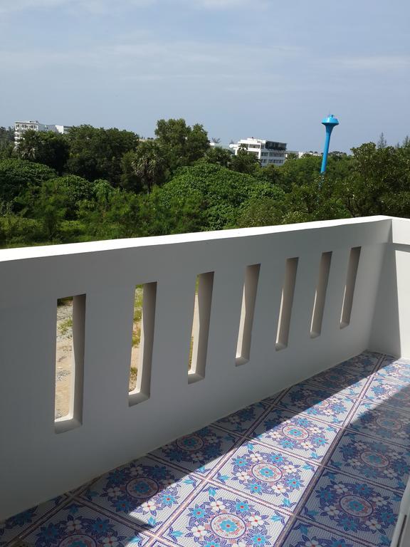 Sea Side