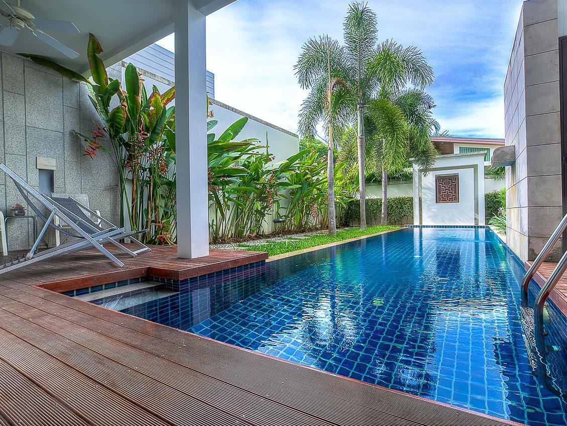 Hotel Beach Pool Bang Tao Beach (Phuket)