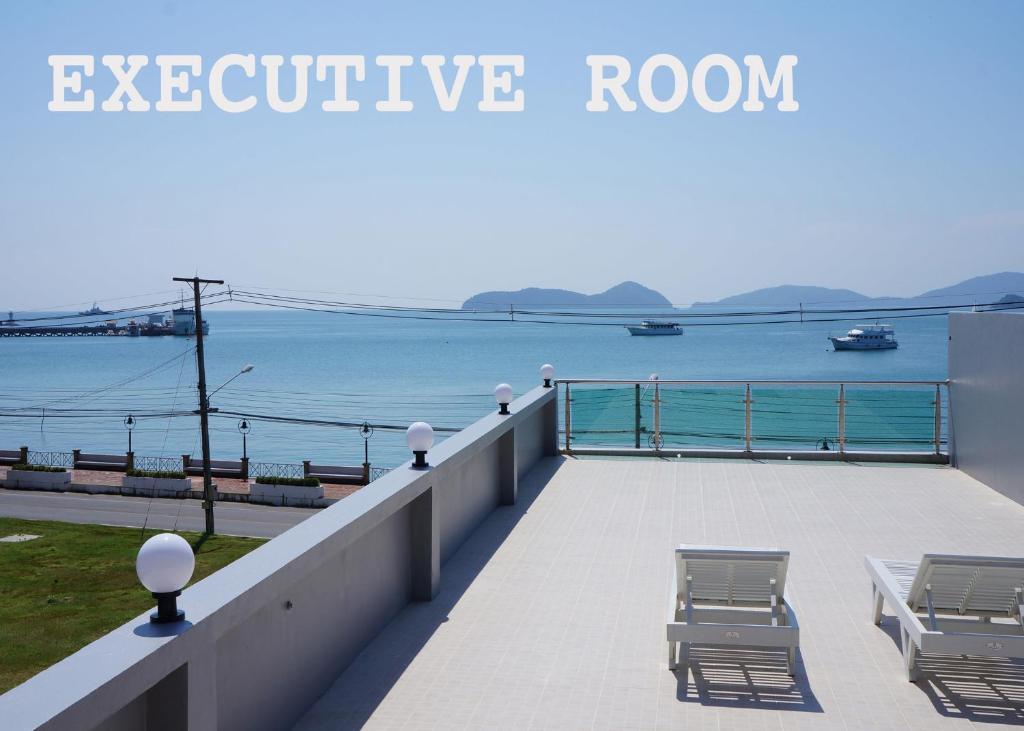 The & Pixel Hotel Cape Panwa