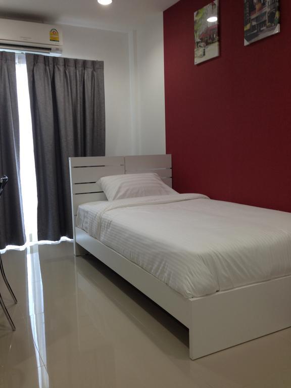 Living By Grace Apartment Si Sunthon
