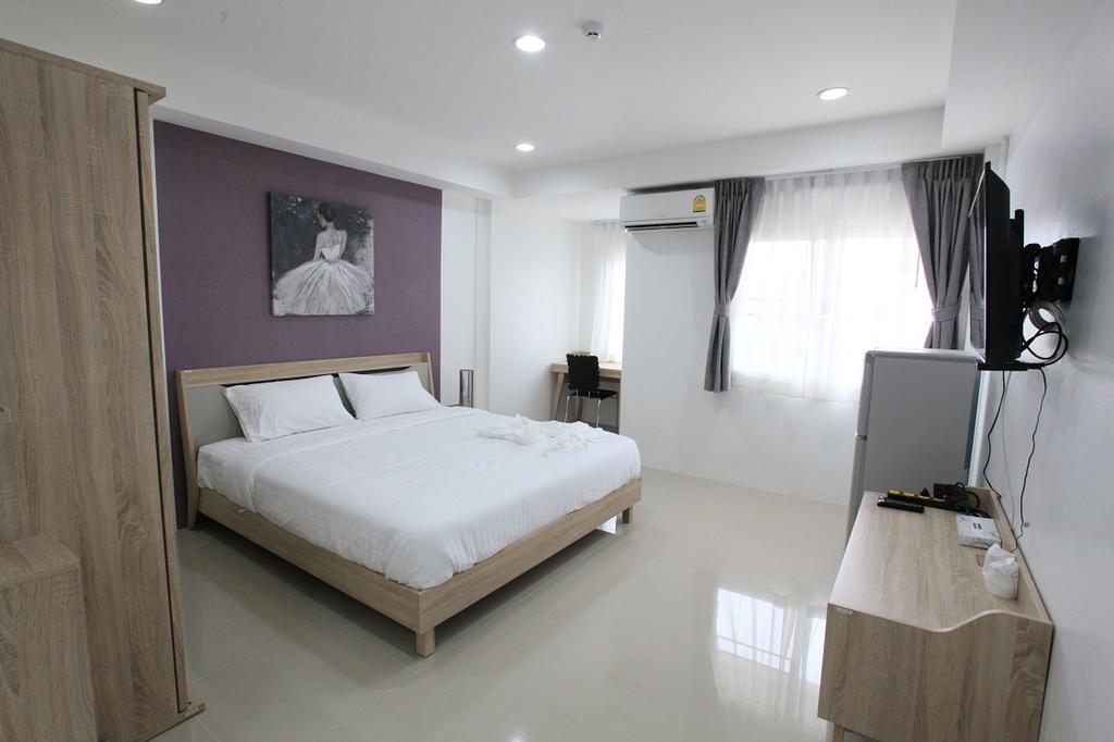 Apartment Living By Grace *