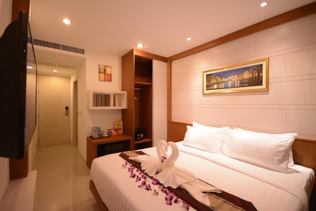 The Center Hotel