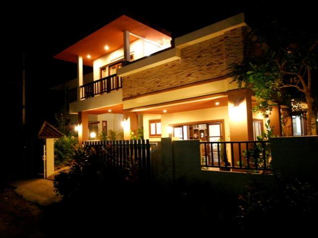 The Idol Boutique & Hotel