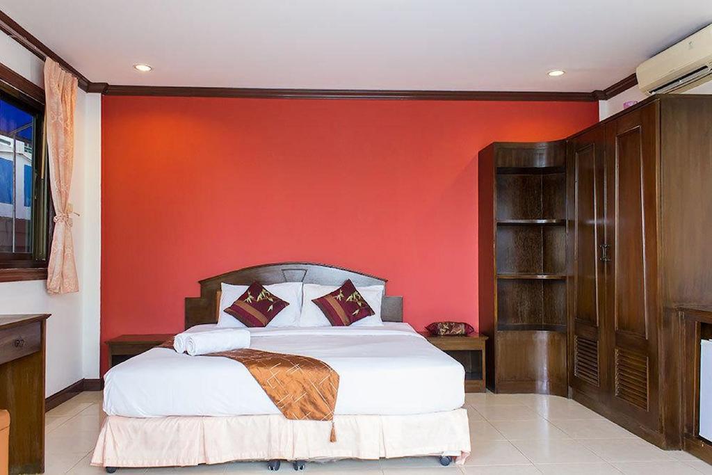 Baan Natacha Beachfront