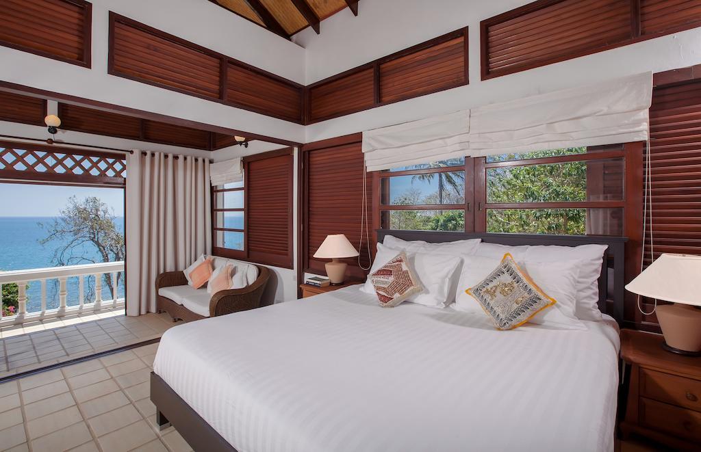 Baan Khunying – Secluded Phuket Beachfront Villa