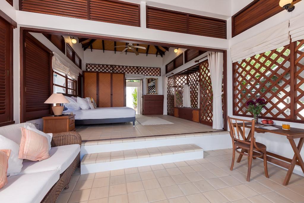 Villa Baan Khunying - Secluded Phuket Beachfront Villa Rawai