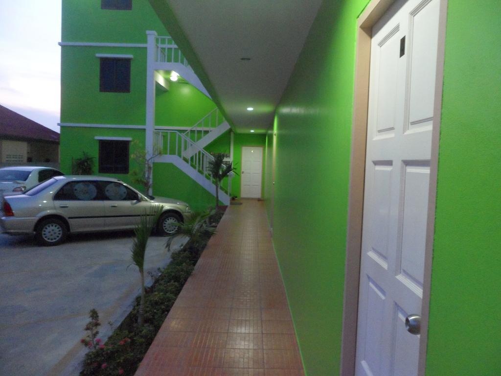 Apartment Pranee Mansion Airport