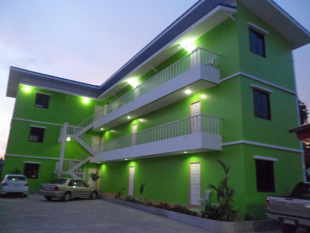 Pranee Mansion Airport