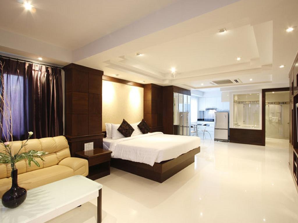 Hotel Rayaburi Club Patong