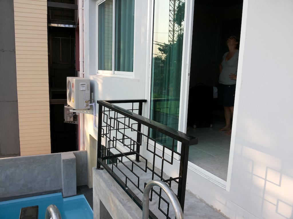 Hostel Beehive Old Town Phuket