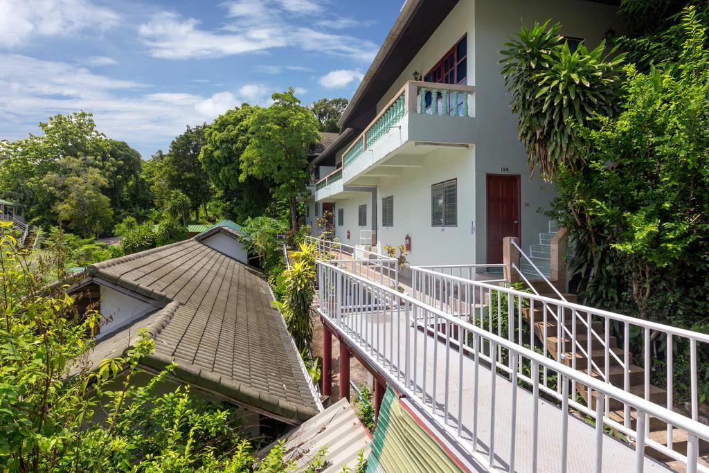 Royal Crown & Palm Patong
