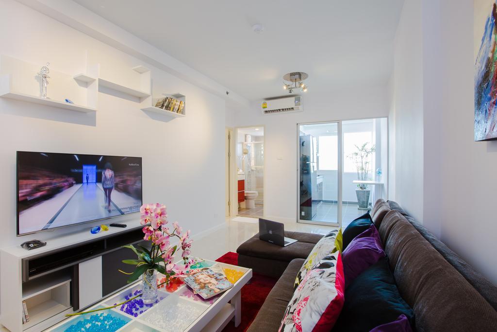 Apartment W *