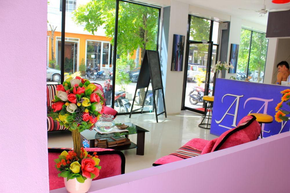 Hotel Holiday Home Patong Patong