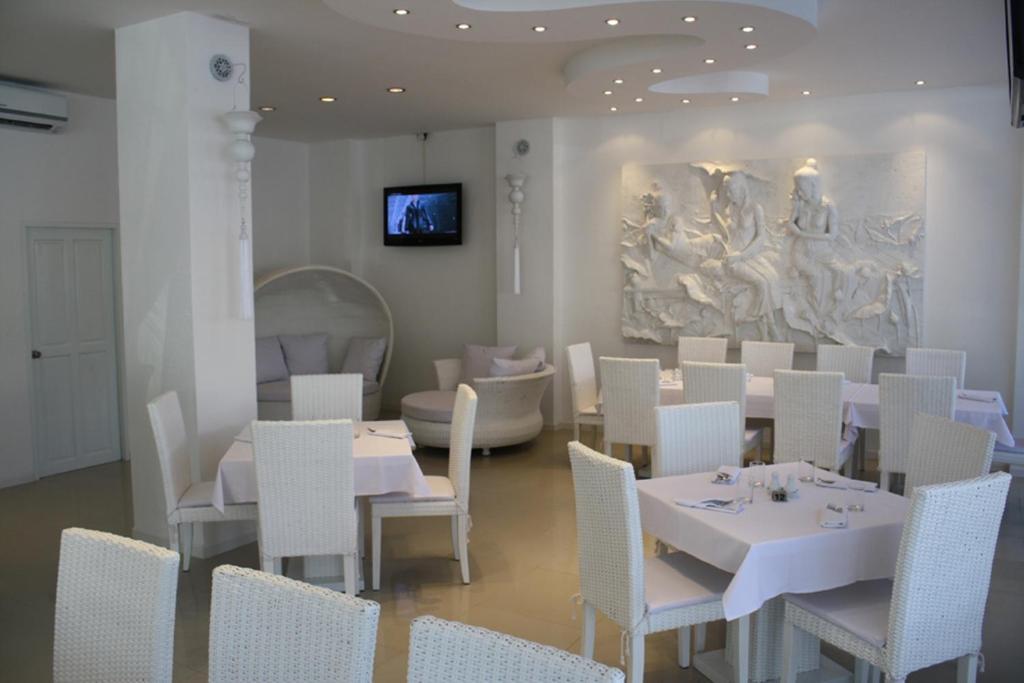 Santi White Hotel Phuket