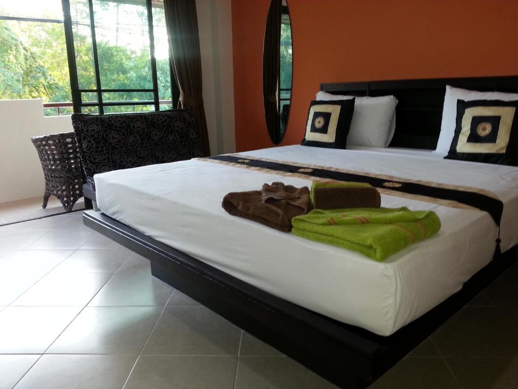 Babylon Pool Resort 4*