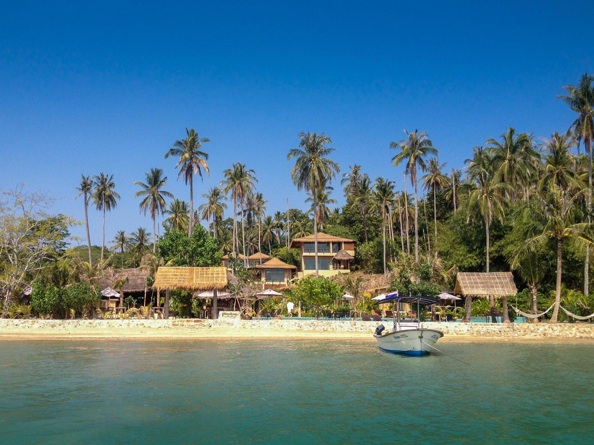 Jindarin Resort