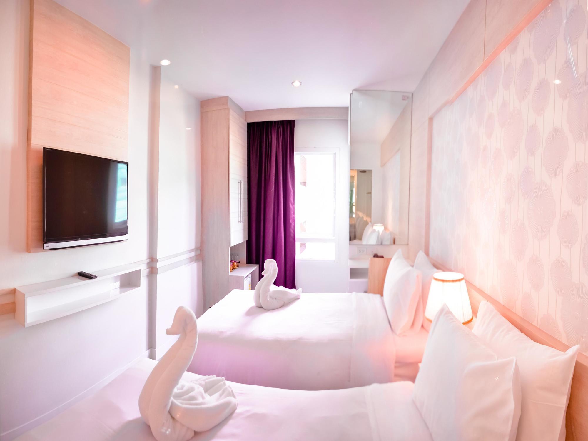 Mirage Express Phuket Hotel