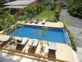 Baan Leelawadee *