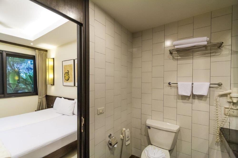 Hangout Phuket By Kly Hotel