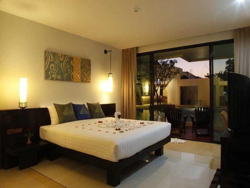 Resort Palmyra Phuket - Sha Extra