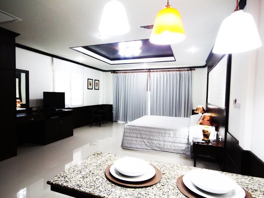 The Guesthouse, Phuket Hotel 3*