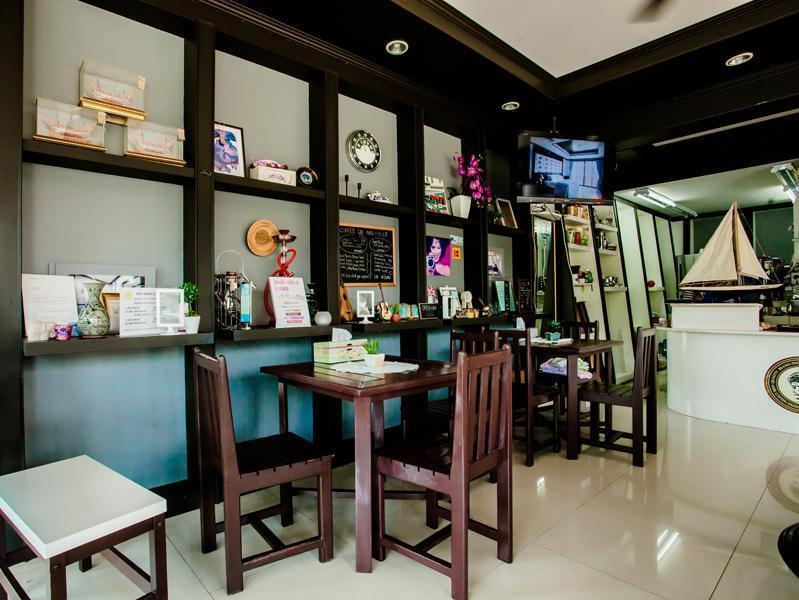 The Guesthouse, Phuket 3*