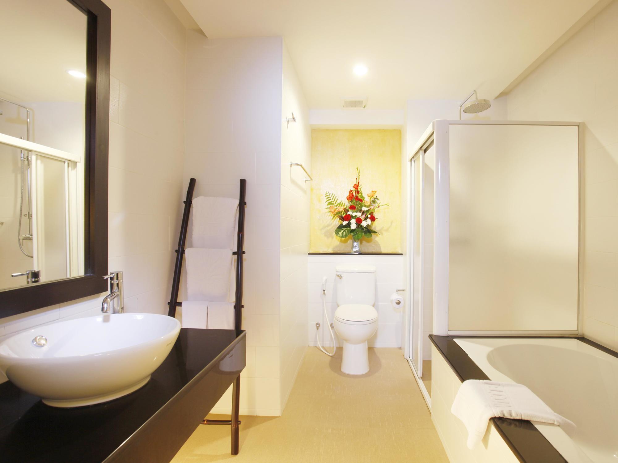 Palmyra Phuket - Sha Extra 4* Patong